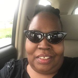 Meet your Posher, Carletha